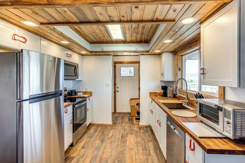 2 Mi to Big Hole River: Mtn-view Montana Haven