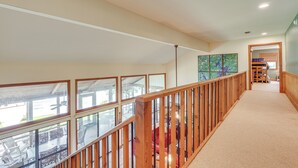 House (4 Bedrooms) | Interior - Waterfront Gem on Lake Martin w/ Kayaks & Dock! (Eclectic)