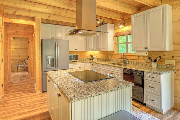 House (3 Bedrooms) | Interior - Blue Ridge Mtns Retreat w/ Views, 1 Mi to Parkway! (Hillsville)