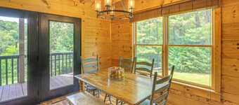 Blue Ridge Mtns Retreat w/ Views, 1 Mi to Parkway!