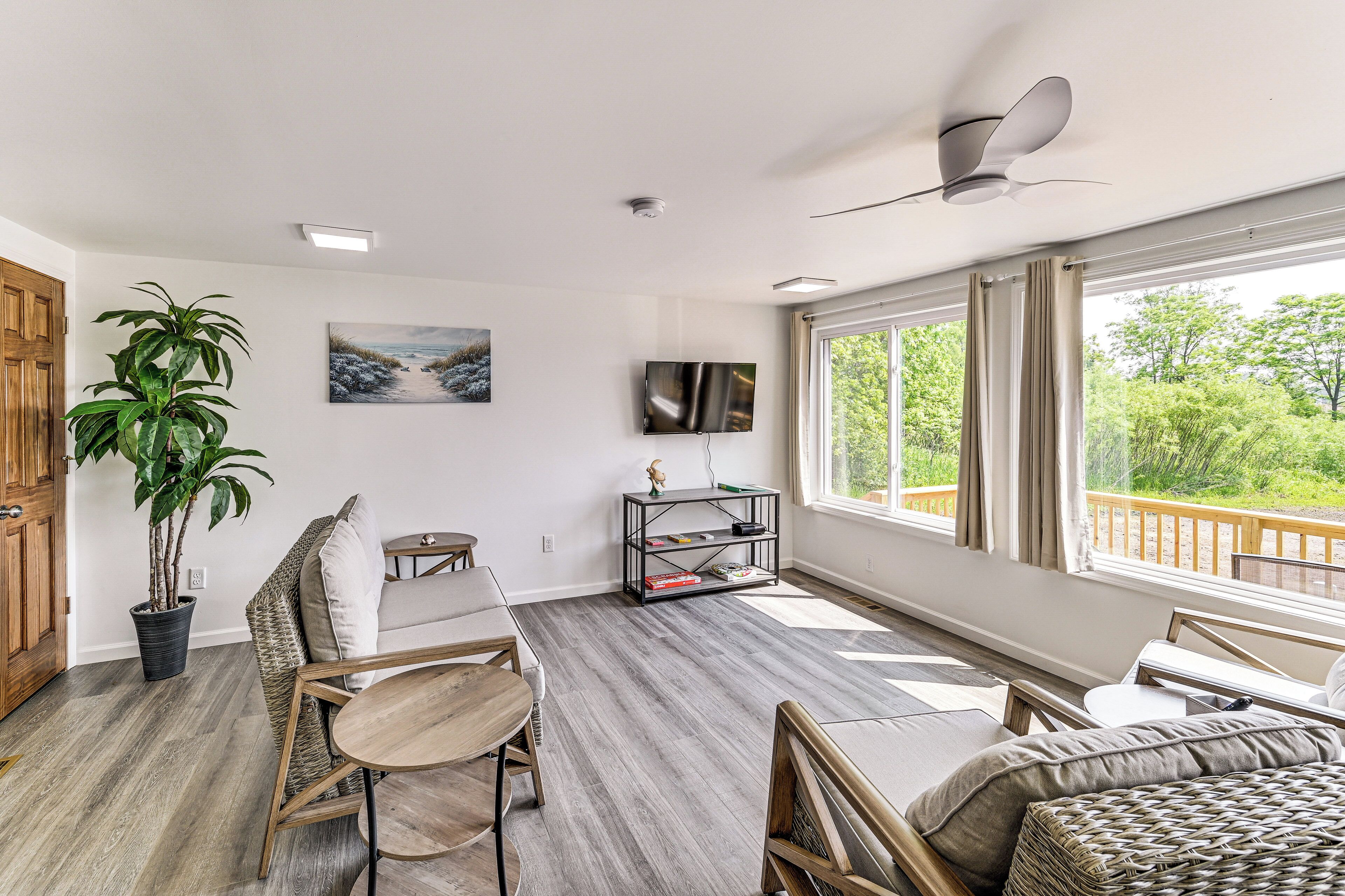 House (2 Bedrooms) | Interior