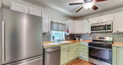 Pet-friendly Home w/ 1-acre Yard in Aubrey