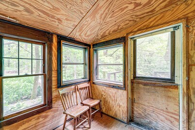 Adirondack Escape w/ River Access: Fish & Swim