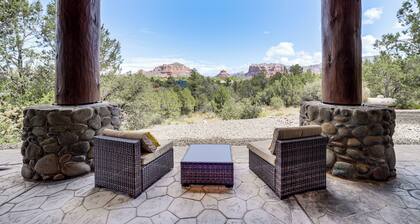 Hot Tub & Red Rock Views: Secluded Sedona Escape!
