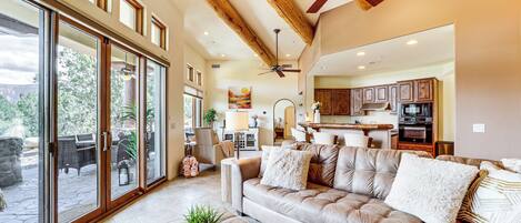 House (4 Bedrooms) | Front of property