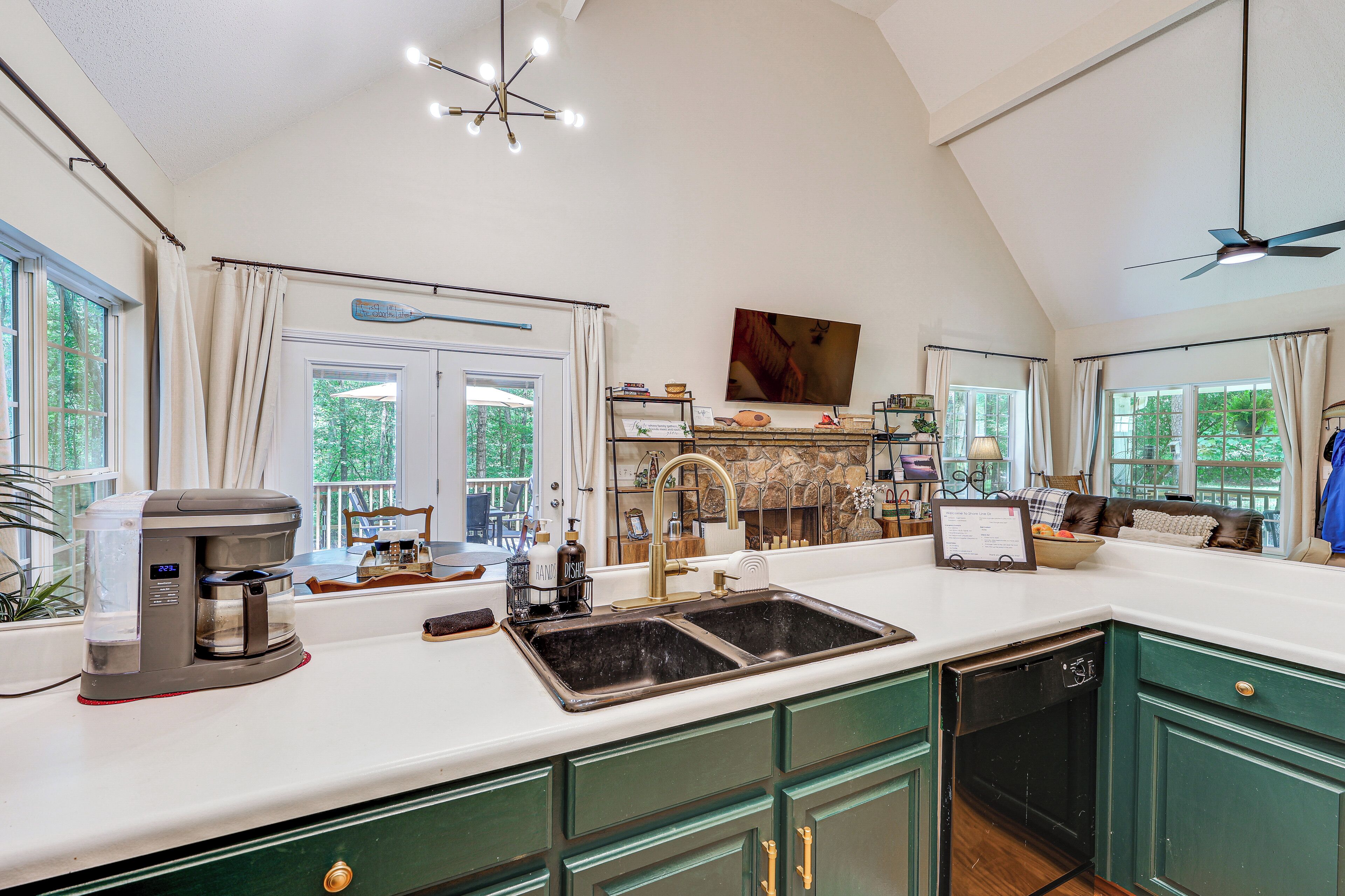 House (2 Bedrooms) | Interior