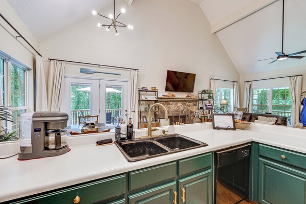 House (2 Bedrooms) | Interior - Fisher's Retreat Near Lake Thurmond: Tignall Home (Tignall)