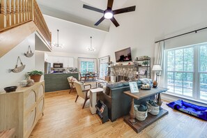 House (2 Bedrooms) | Interior - Fisher's Retreat Near Lake Thurmond: Tignall Home (Tignall)