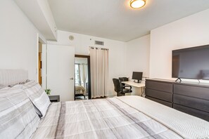 Apartment (1 Bedroom) | Interior - Bayside Miami High-rise Condo By Waterfront Park! (Miami)