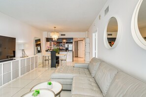 Interior - Bayside Miami High-rise Condo By Waterfront Park! (Miami)
