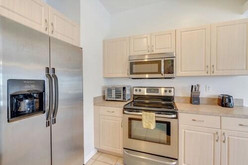 6 Mi to Coast: Cape Coral Family Home