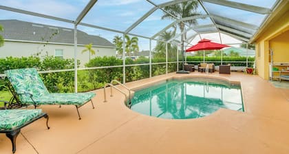 6 Mi to Coast: Cape Coral Family Home