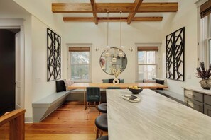 Unclassified image, 3 of 63, button