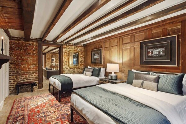 3 bedrooms, desk, iron/ironing board, travel crib