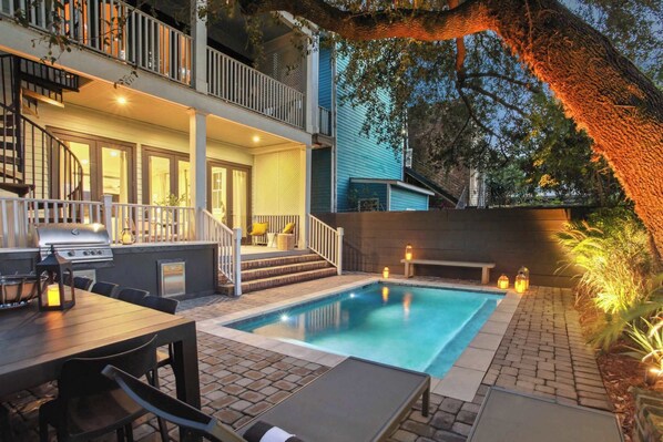 Outdoor pool, a heated pool