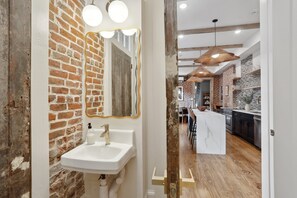 Immagine non classificata, 5 di 51, pulsante