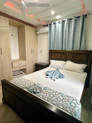 Desk, laptop workspace, soundproofing, iron/ironing board