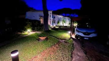 5 bedrooms