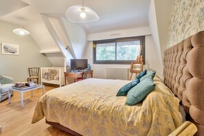 6 Schlafzimmer, WLAN, Bettwäsche, Rollstuhlgeeignet