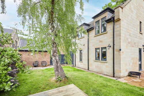 Host & Stay | Church Lane