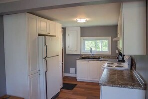 Microondas, horno y parrilla de estufa