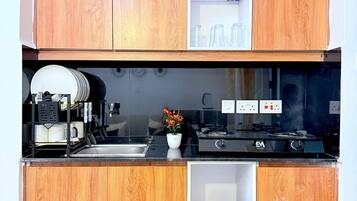 Micro-ondes, plaque de cuisson