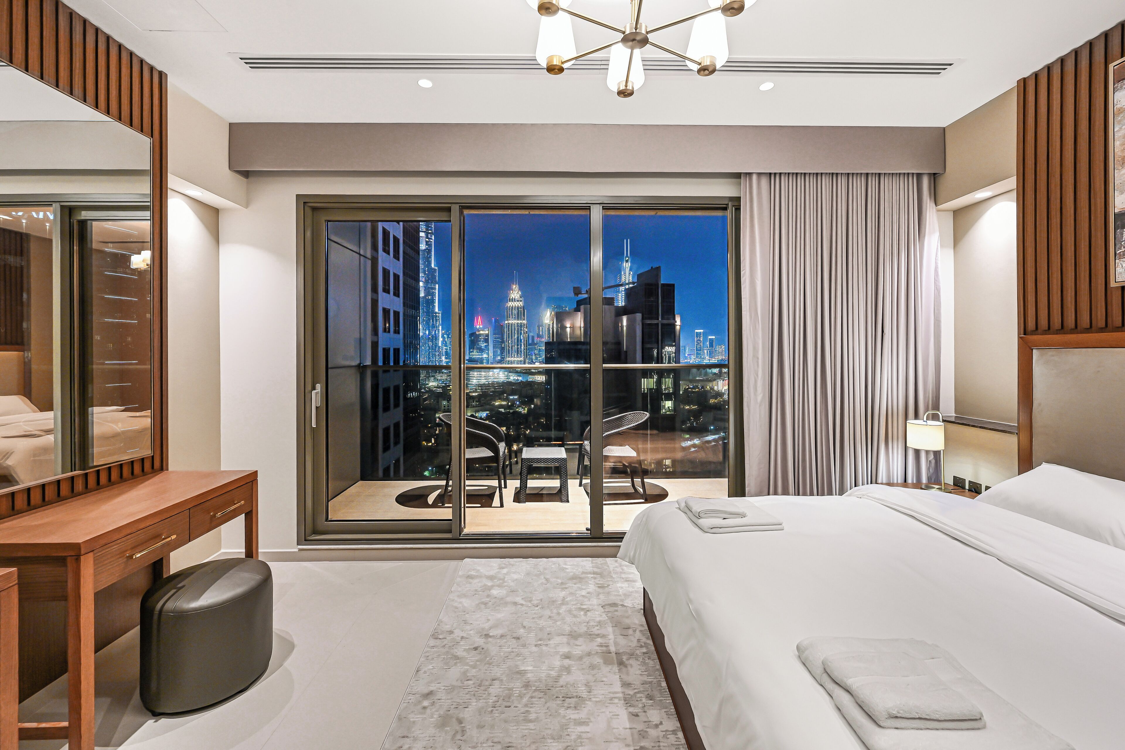 家庭三人房, 3 间卧室, 湖景 | 城市景观