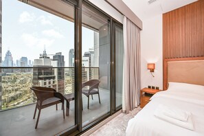 Suíte estúdio luxo, 1 cama Queen, sacada, vista para a cidade | Terraço/pátio