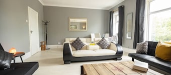 The Beach House - 3 Bedroom Coastal Escape in South Shields.