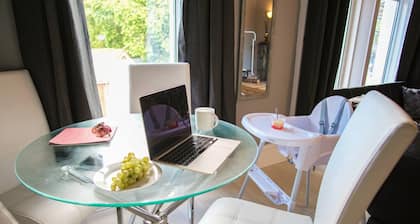 The Beach House - 3 Bedroom Coastal Escape in South Shields.