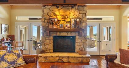 40 Acres + Home Office + Views | Paso Robles | Skyeranch-30 Day Rental