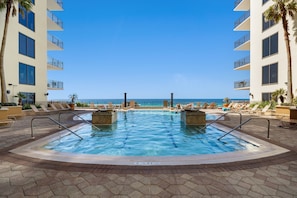 Appart'hôtel, 3 chambres | Piscine | Piscine extérieure, piscine chauffée