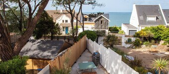 Villa with sea view - 2-minute walk to the beach