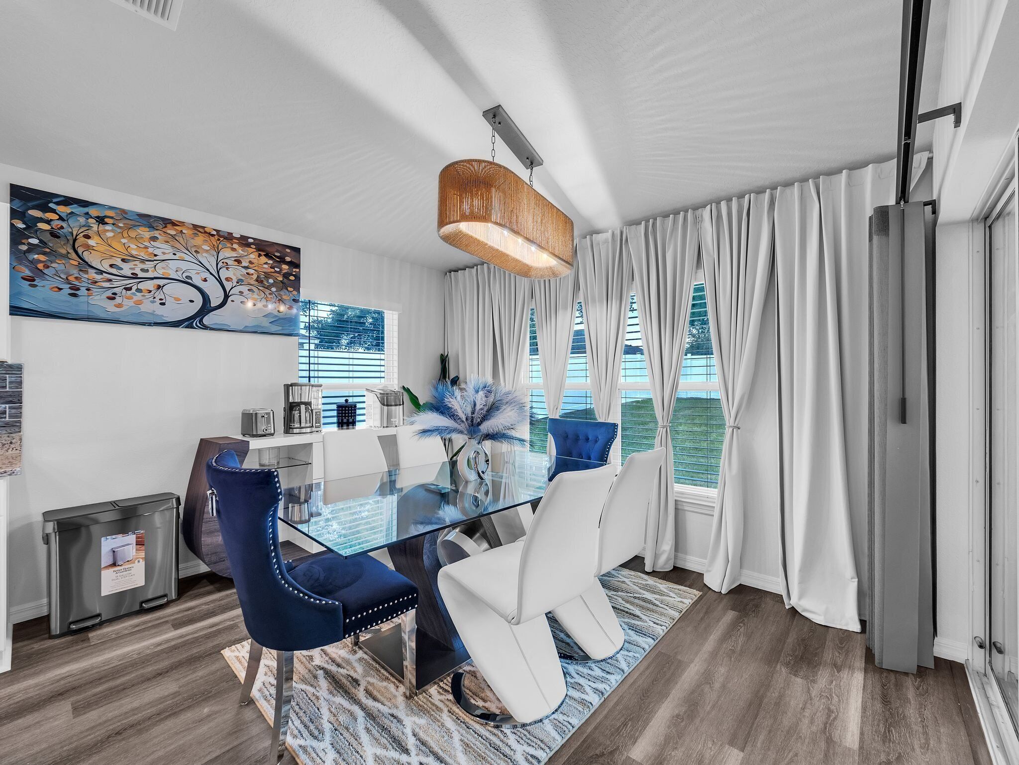 House, 4 Bedrooms | Dining