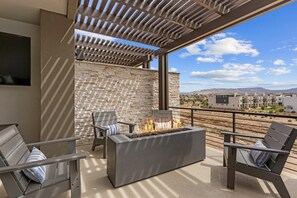 Townhome, 6 Bedrooms | Terrace/patio