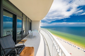 Condo, 4 Bedrooms | Outdoor dining