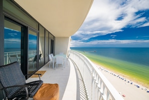 Condo, 4 Bedrooms | Outdoor dining