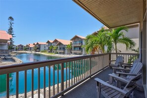 Townhome, 2 Bedrooms | Property grounds