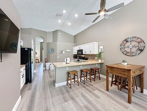 Villa, 4 Bedrooms | Private kitchen