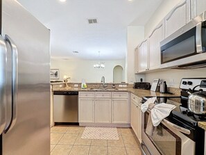 Casa, 4 quartos | Cozinha privada