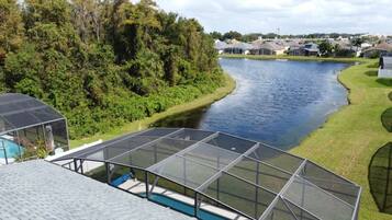 House, 4 Bedrooms | Property grounds