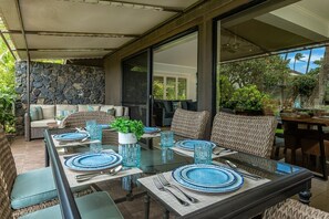 Condo, 2 Bedrooms | Outdoor dining