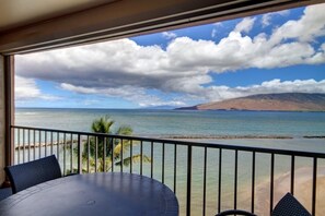 Condo, 3 Bedrooms | Outdoor dining