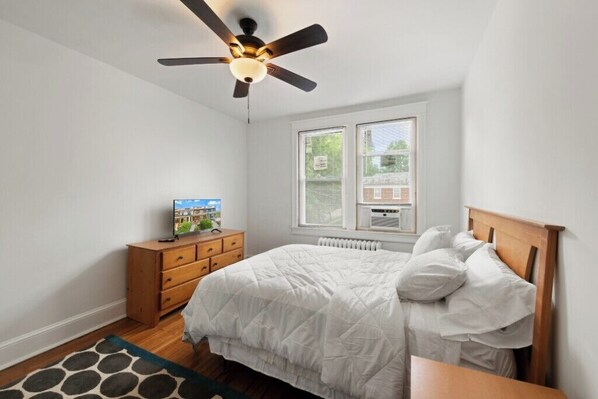 3 chambres, accès au Wi-Fi (inclus), literie fournie