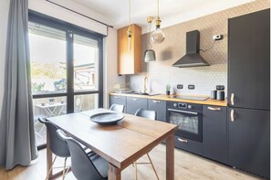 Oven, stovetop, dishwasher