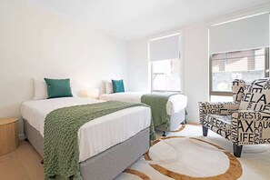 2 bedrooms, desk, iron/ironing board, WiFi