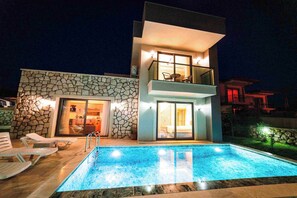 Villa, Mountain View | Desk, laptop workspace, soundproofing, iron/ironing board - Villa Meyra (Kas)