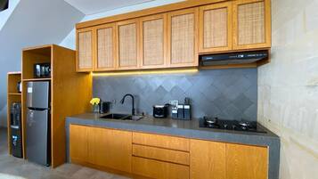 Luxury Villa, 2 Bedrooms, Private Pool | Private kitchen | Microwave, stovetop, cookware/dishes/utensils