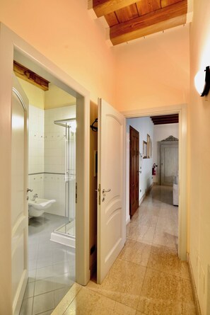 Shower, hair dryer, towels - Cozy flat with balcony few steps from Arena (Verona)