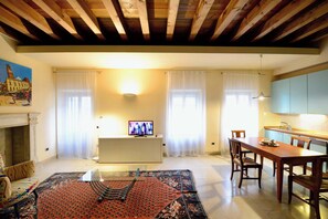 Interior - Cozy flat with balcony few steps from Arena (Verona)